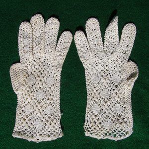 Vintage Crocheted Ladies Gloves~ For Bridal, Formal or ???